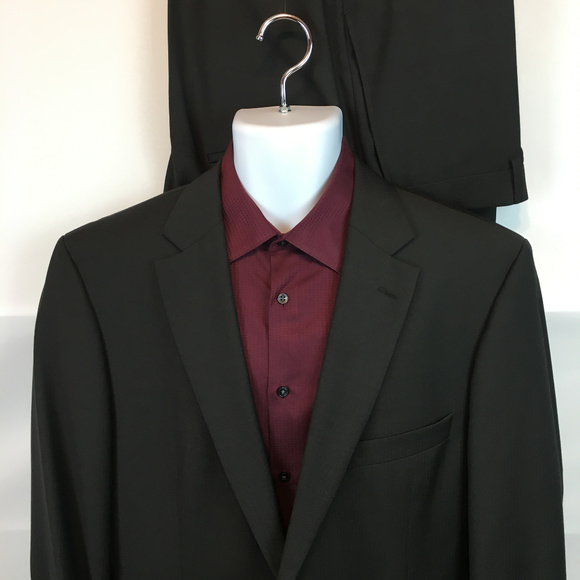 Hugo Boss Other - Hugo Boss Men's suit 46L